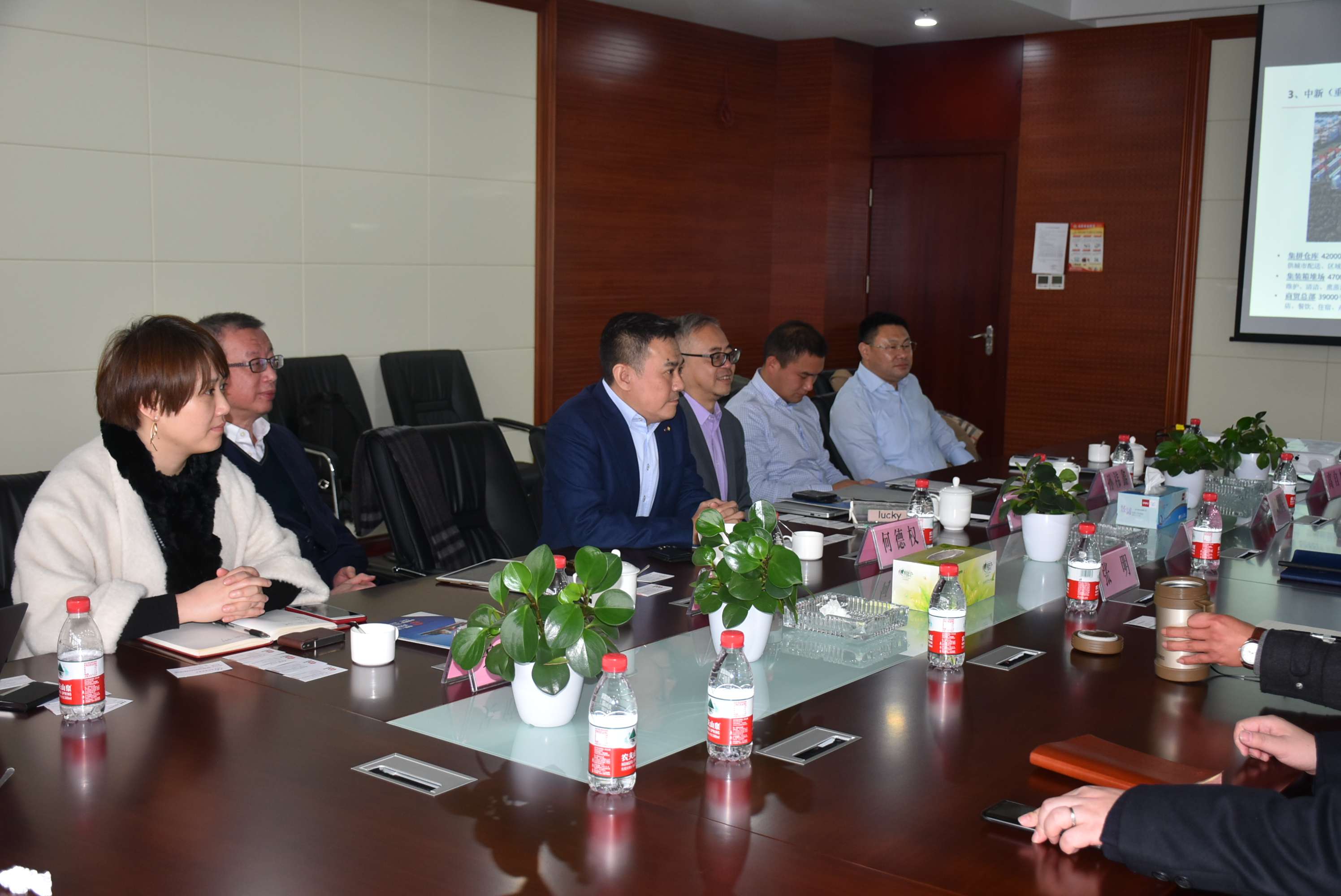 President and CEO Mr. Ho and CFO Dr. Chang visited SSML