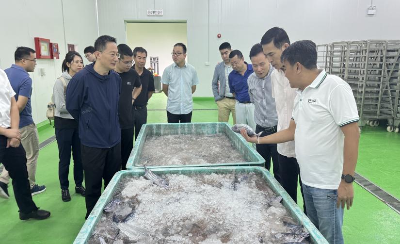 Chinese Ambassador to visited the cold storage facility of the Apaccold Brunei